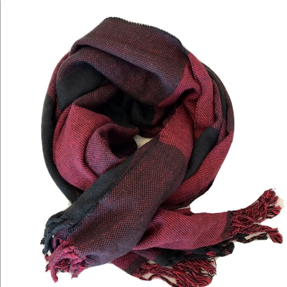 Hollister Heck Print Rectangular Scarf Red/ Burgundy - Picture 2 of 8